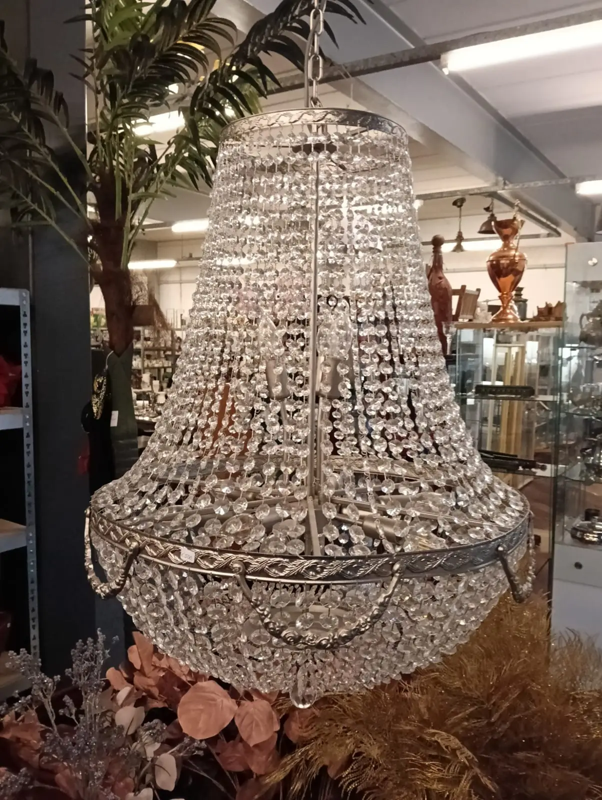 Kristallen kroonluchter in de winkel